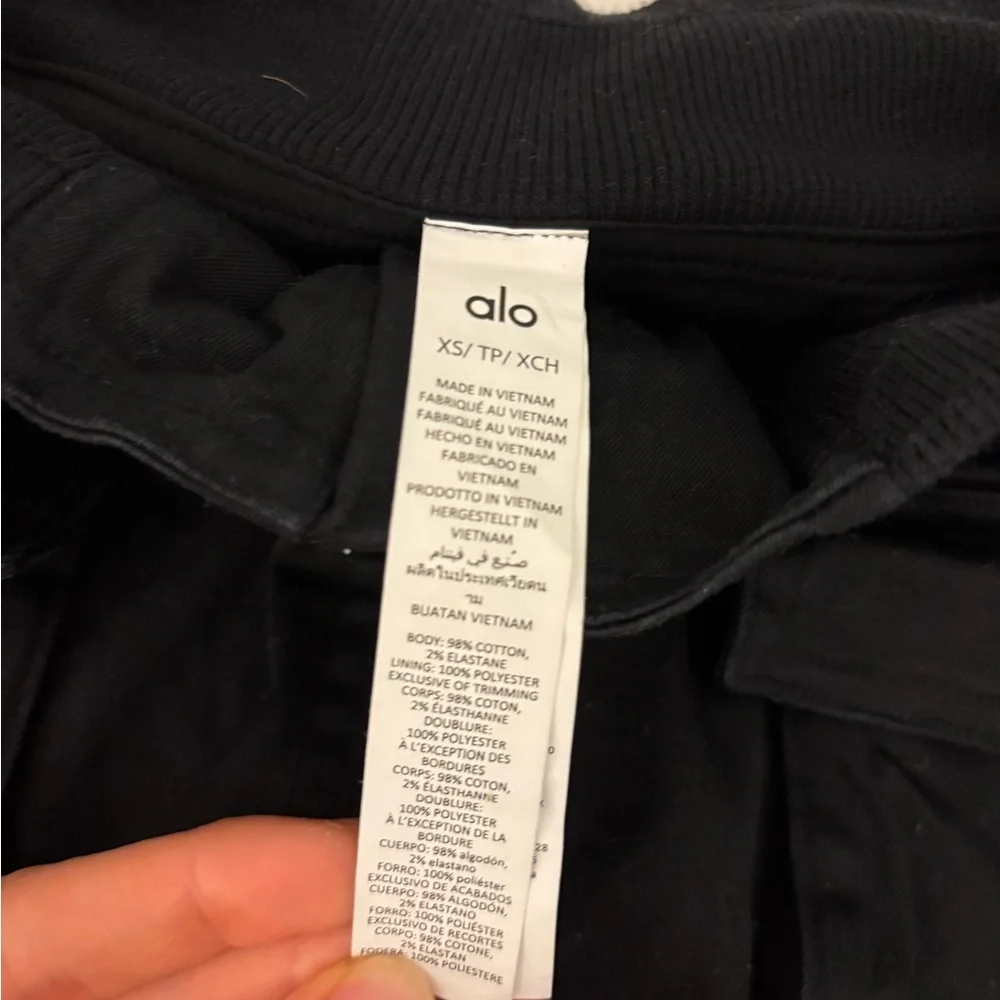 ALO Yoga Women's Black Skirt with Pockets